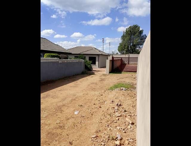 3 BEDROOM HOUSE FOR SALE IN KYA SANDS